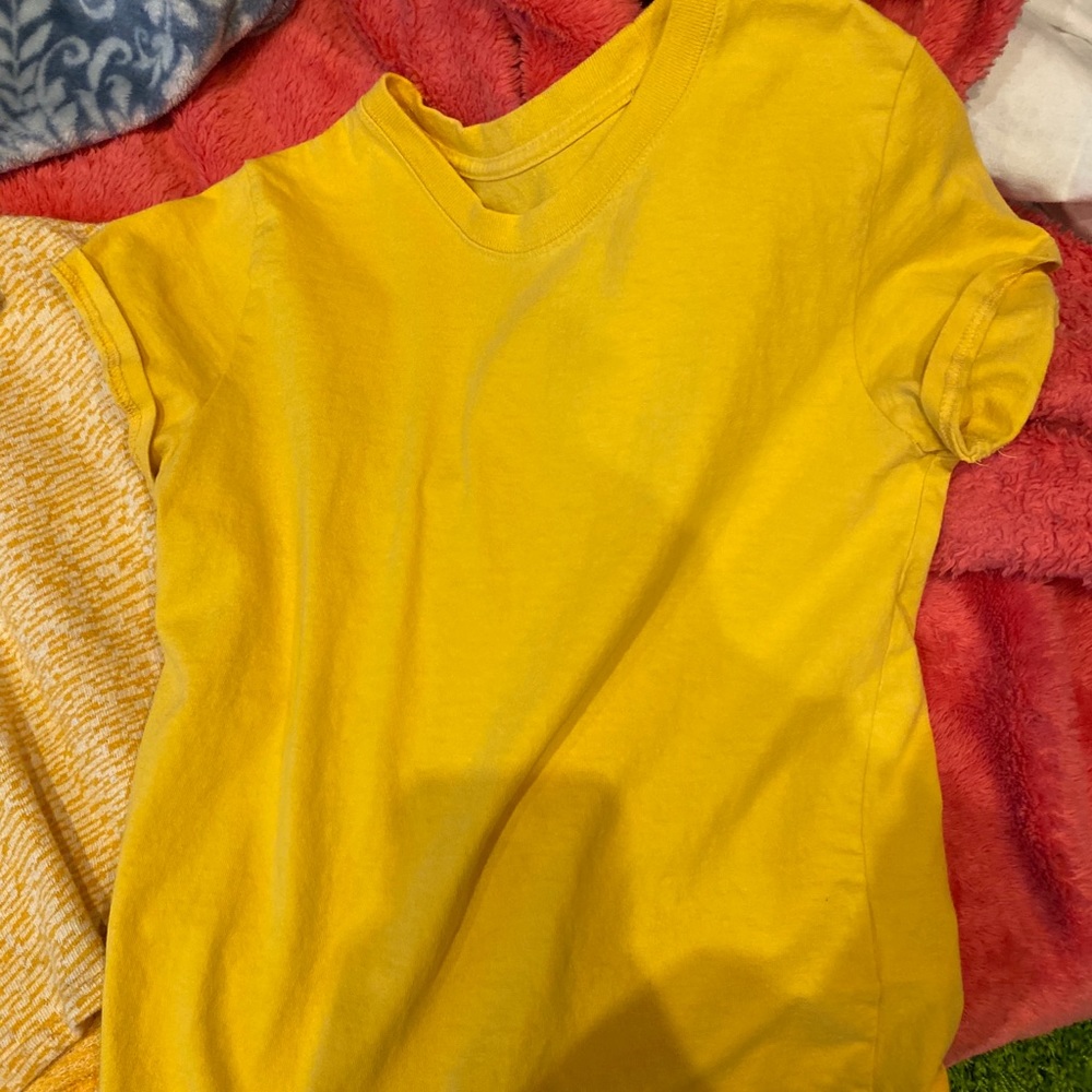 cute yellow t shirt